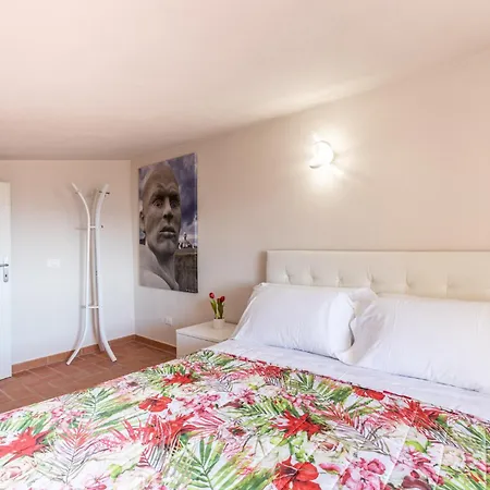 Family Art House A Apartment